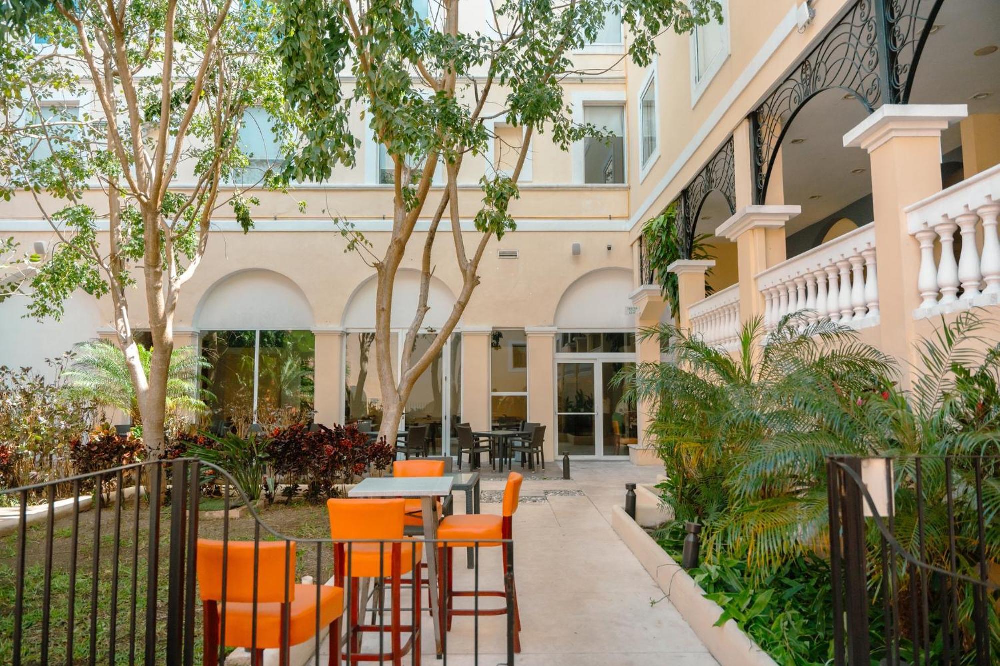 Holiday Inn Express Merida Centro By Ihg Esterno foto