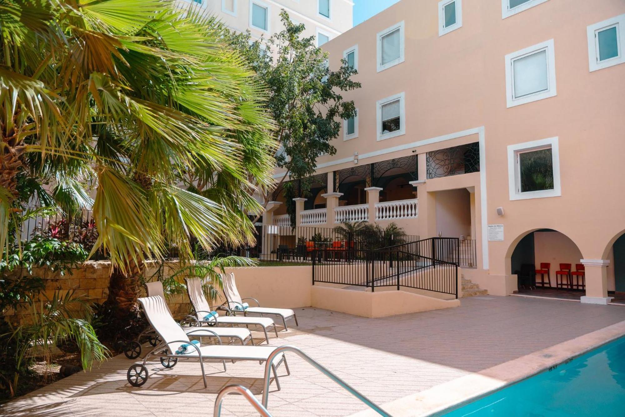 Holiday Inn Express Merida Centro By Ihg Esterno foto