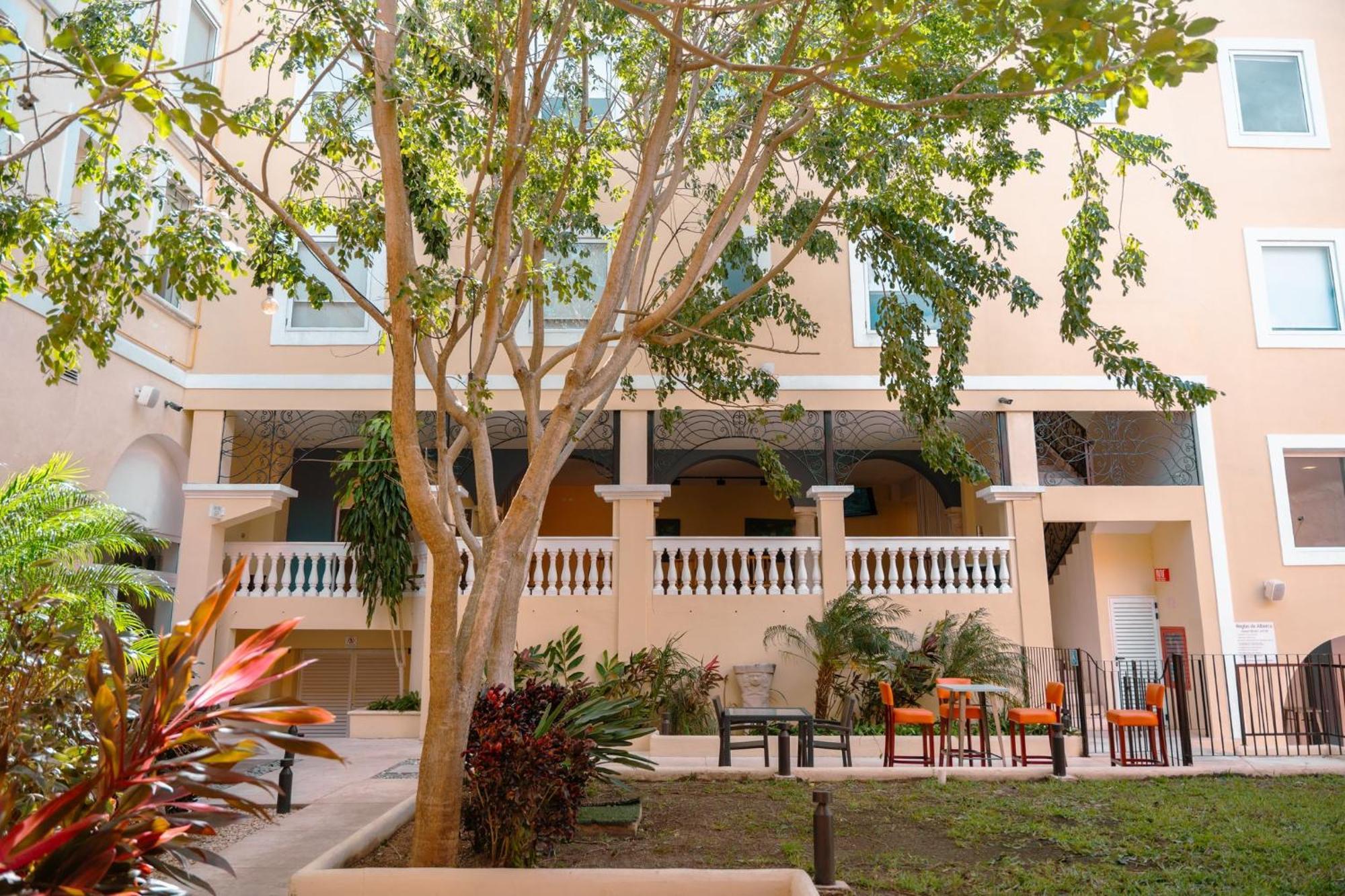 Holiday Inn Express Merida Centro By Ihg Esterno foto