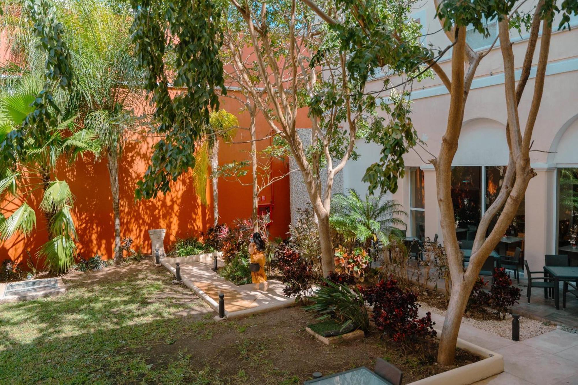 Holiday Inn Express Merida Centro By Ihg Esterno foto