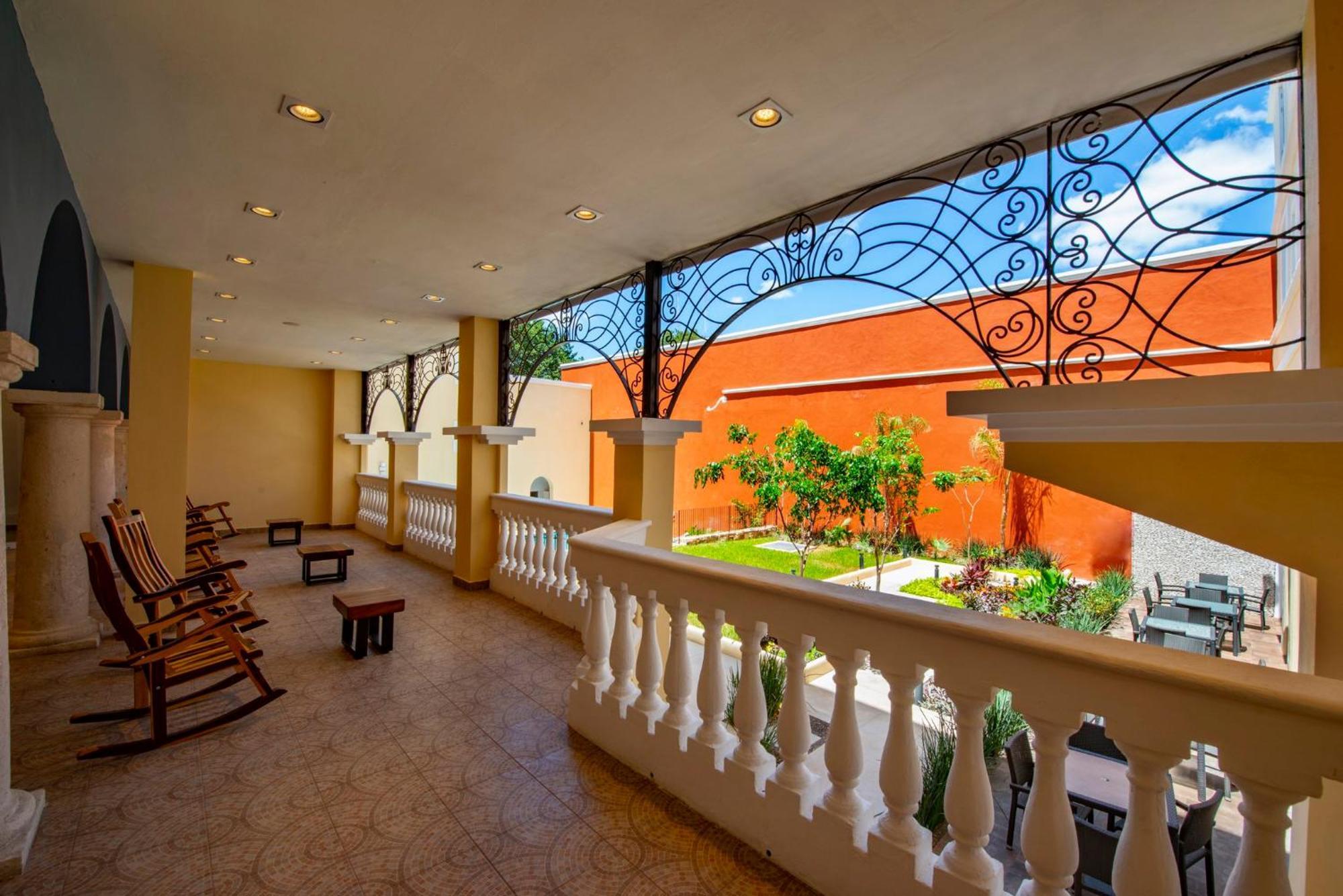 Holiday Inn Express Merida Centro By Ihg Esterno foto