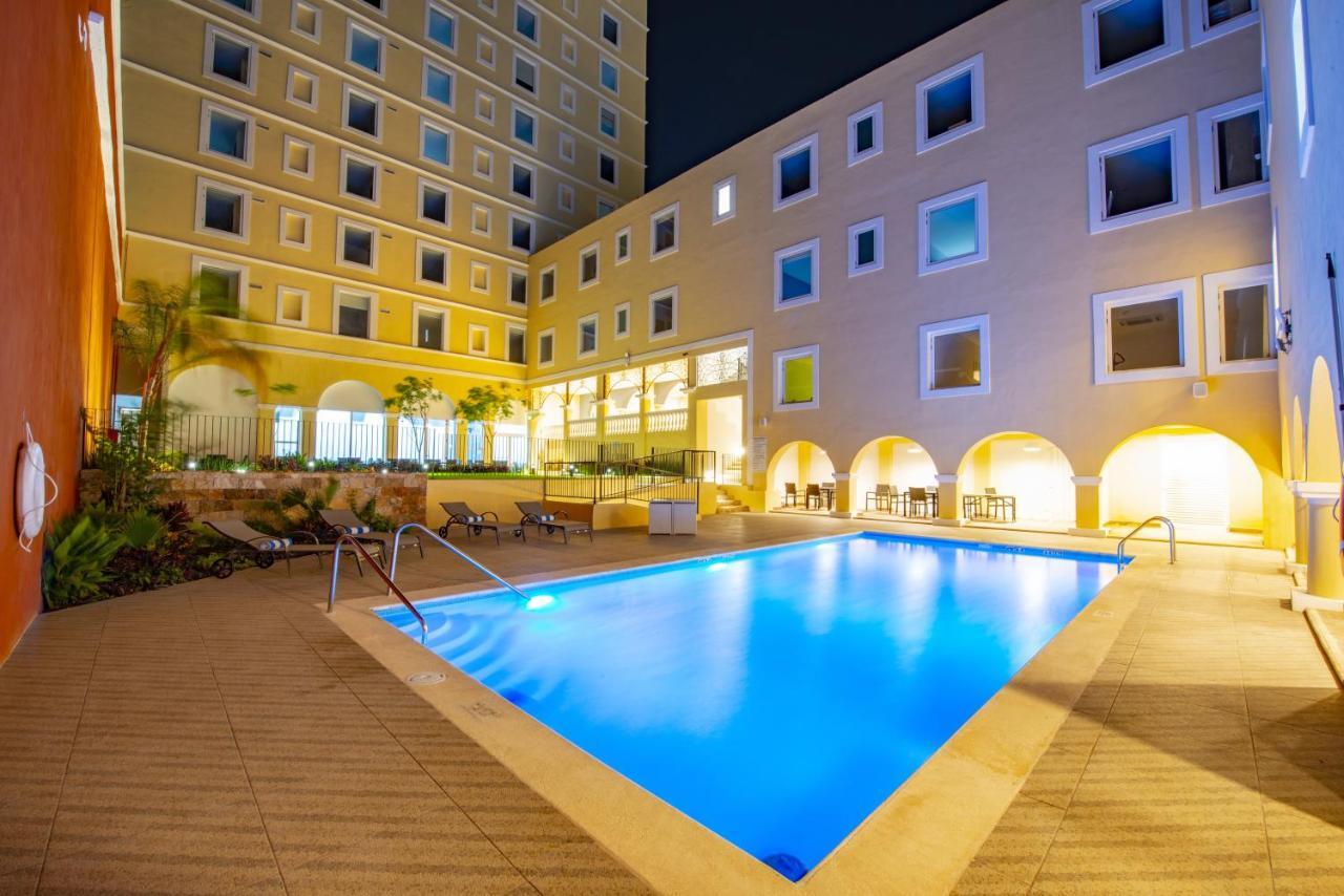 Holiday Inn Express Merida Centro By Ihg Esterno foto