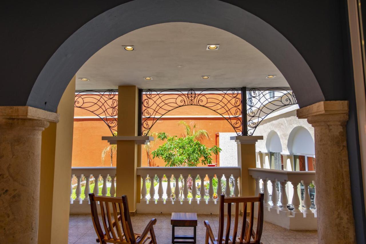 Holiday Inn Express Merida Centro By Ihg Esterno foto