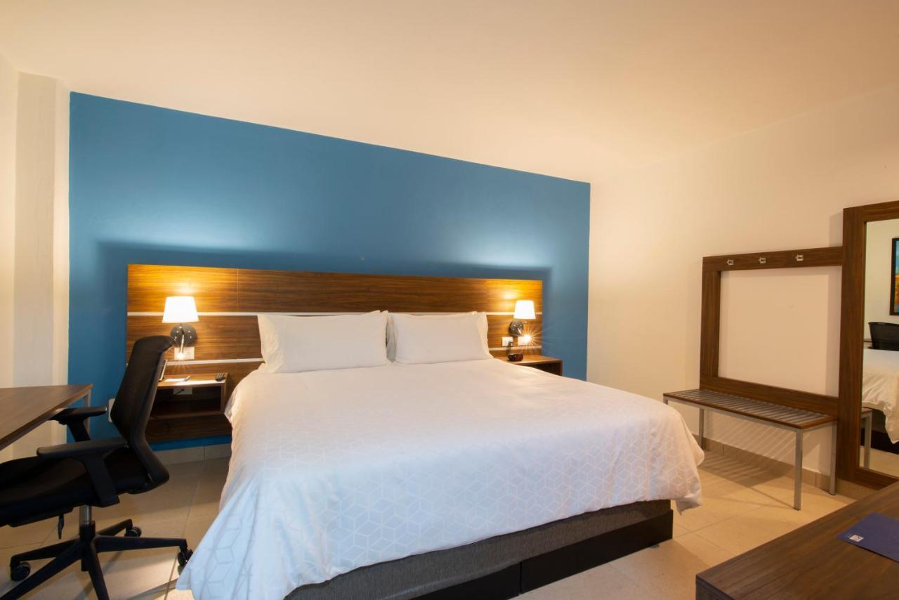 Holiday Inn Express Merida Centro By Ihg Esterno foto